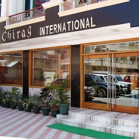 קטרה Hotel Chirag International מראה חיצוני תמונה