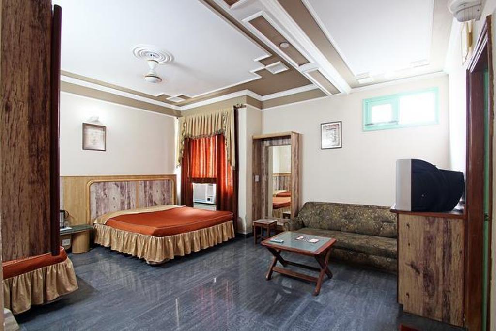 קטרה Hotel Chirag International מראה חיצוני תמונה