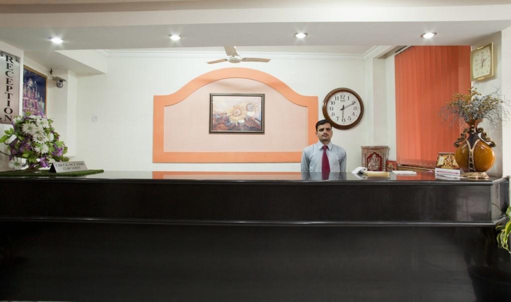 קטרה Hotel Chirag International מראה חיצוני תמונה